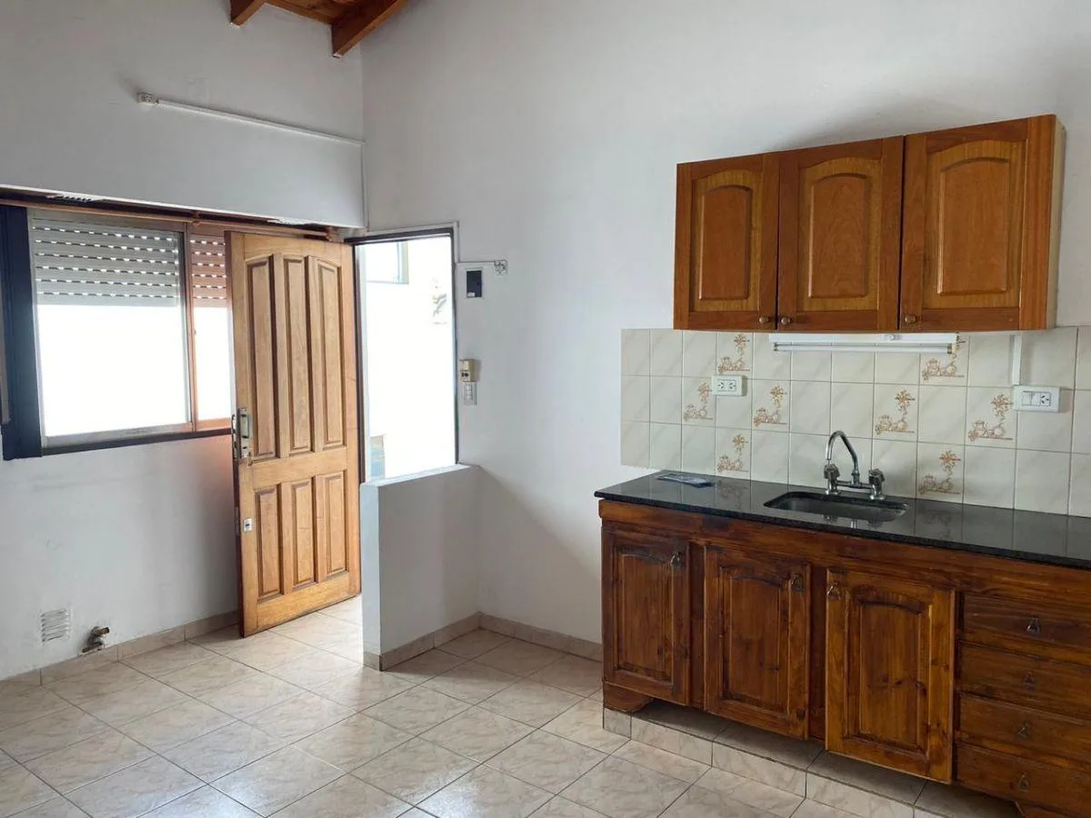 2 ambientes con balcón interno