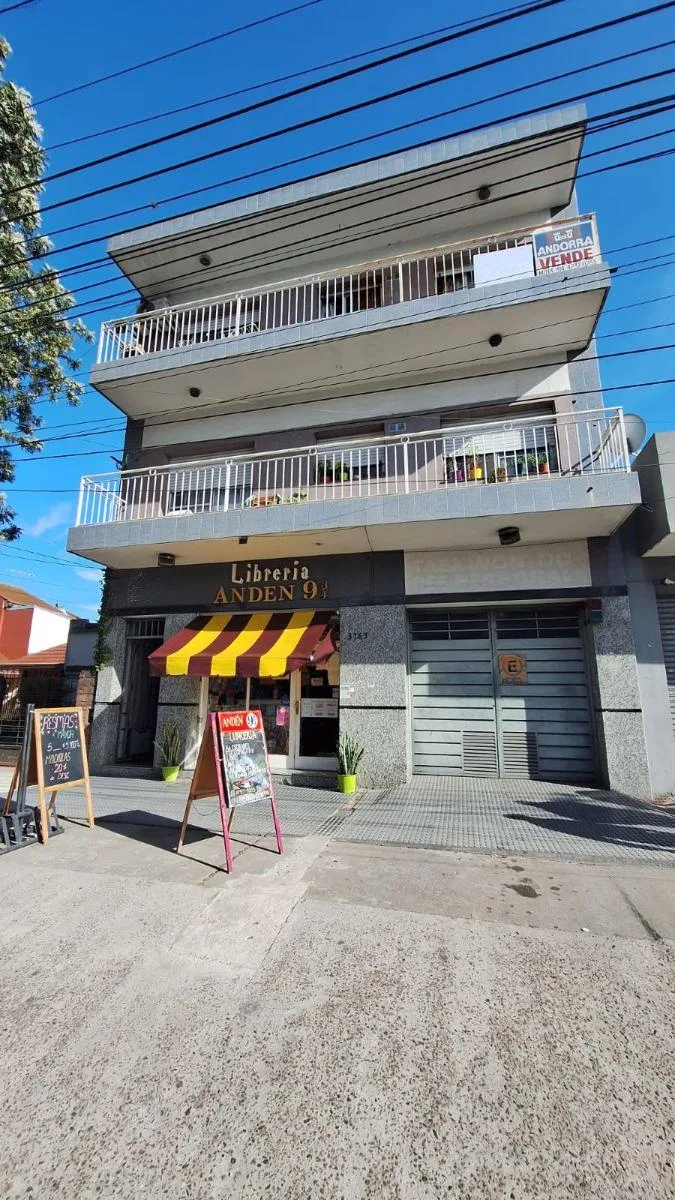 Departamento en Alquiler - con Cochera