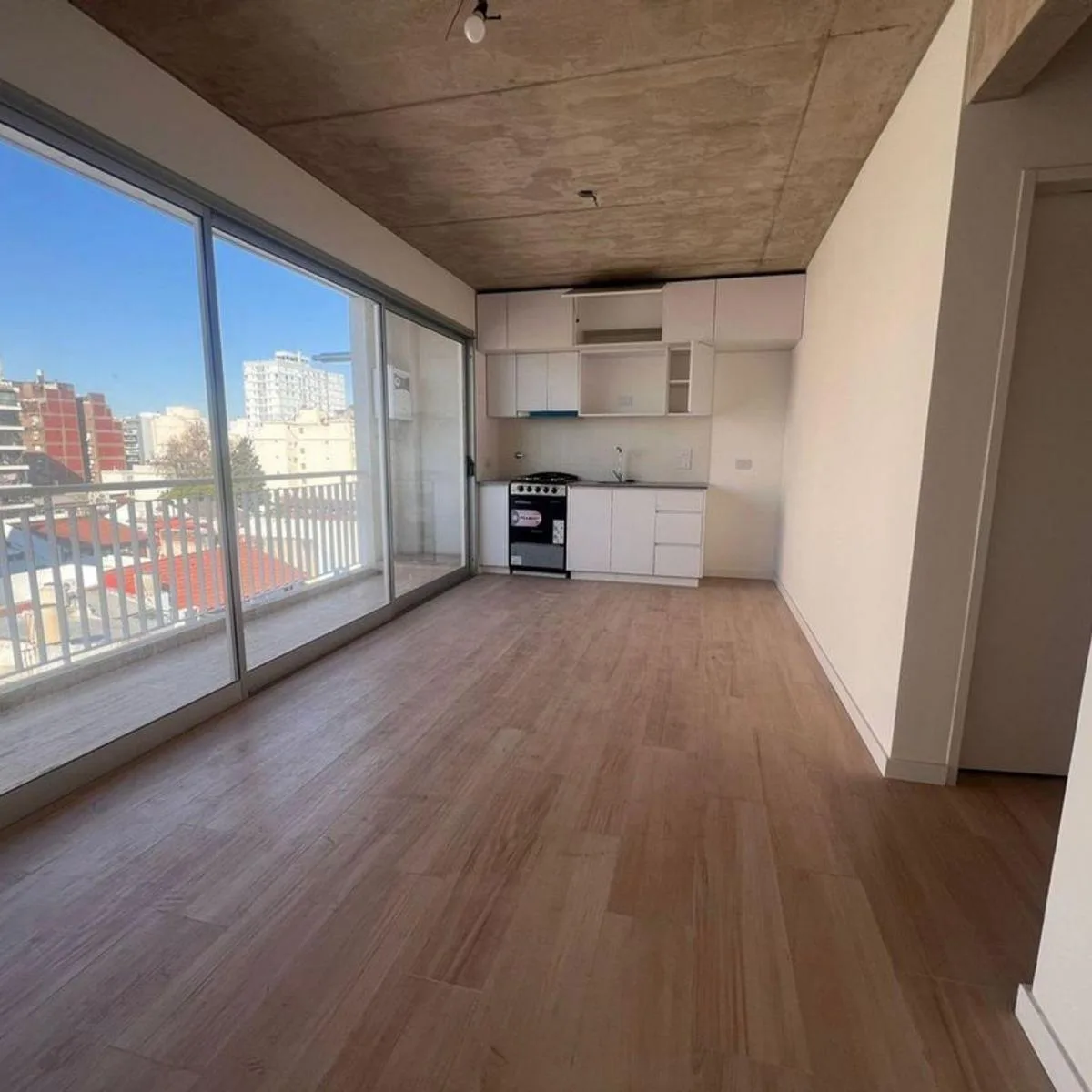 Depto Alquiler 2 Amb Flores a Estrenar con Balcón