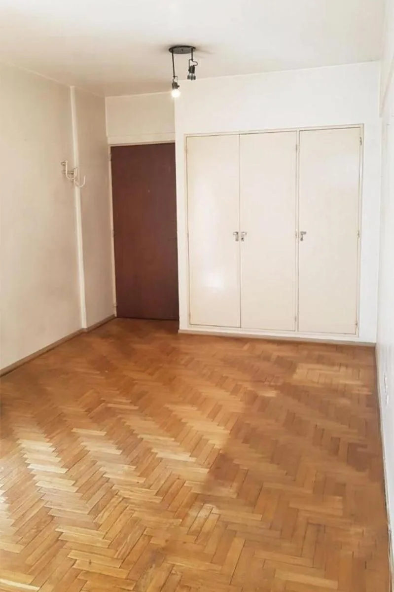 Alquiler - Recoleta. Pachecho de Melo 2900 - Piso 5. Monoambiente con Cocina y Lavadero