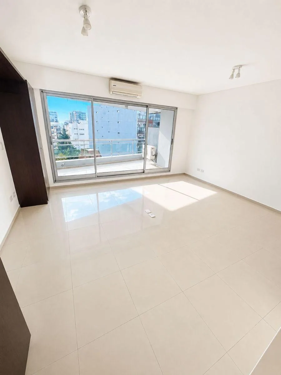 Monoambiente en Alquiler con Balcon Terraza - Caballito