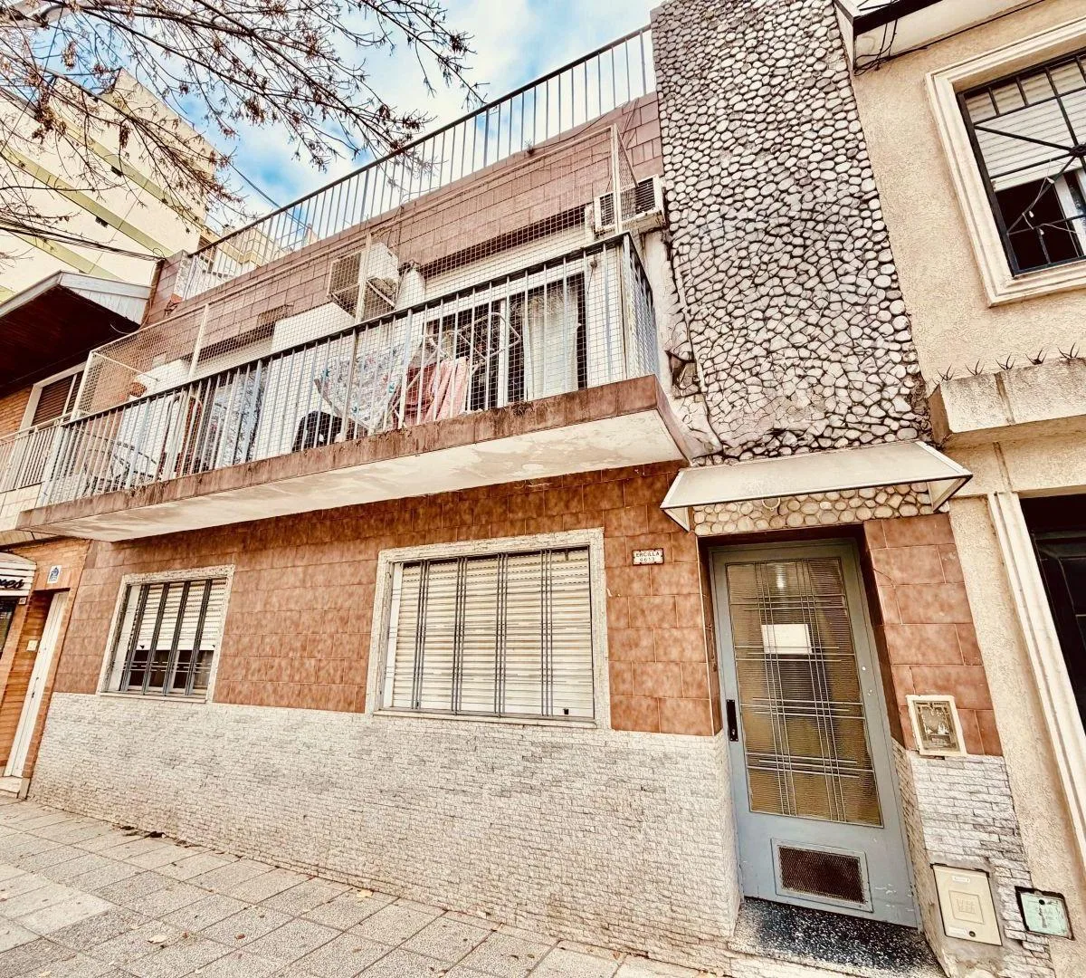 Alquiler PH 2 Ambientes en Liniers