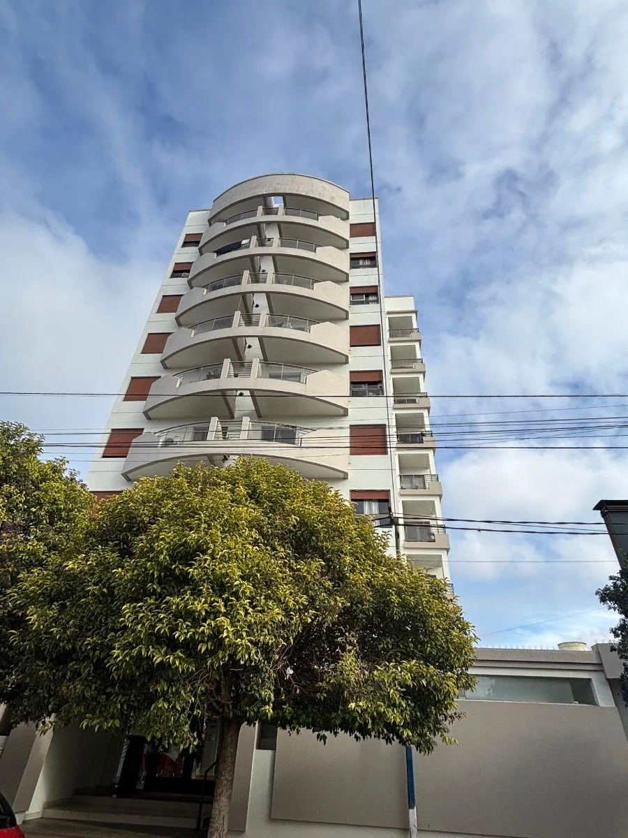 Alquiler Departamento 2 Dorm. y Cochera Descubierta