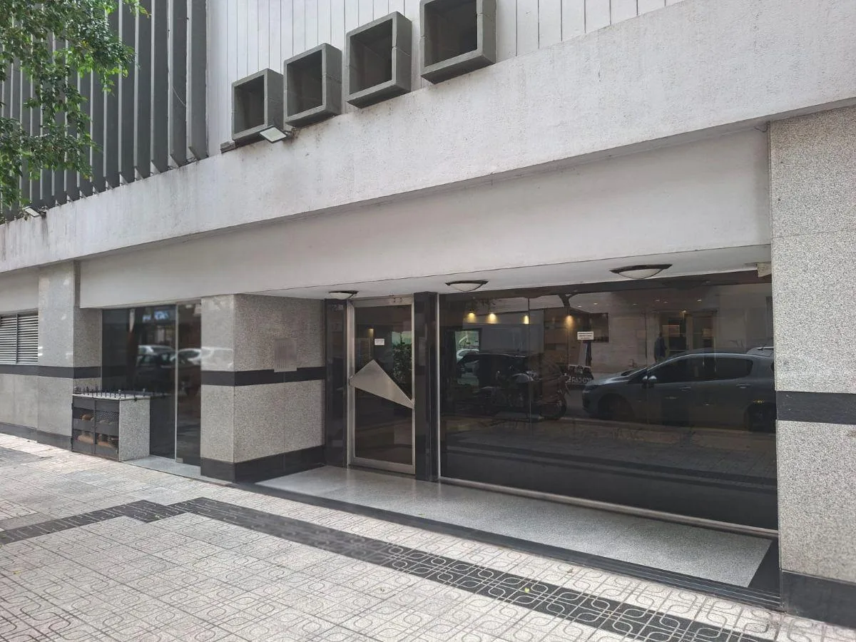 3 bedrooms, balcony, high floor