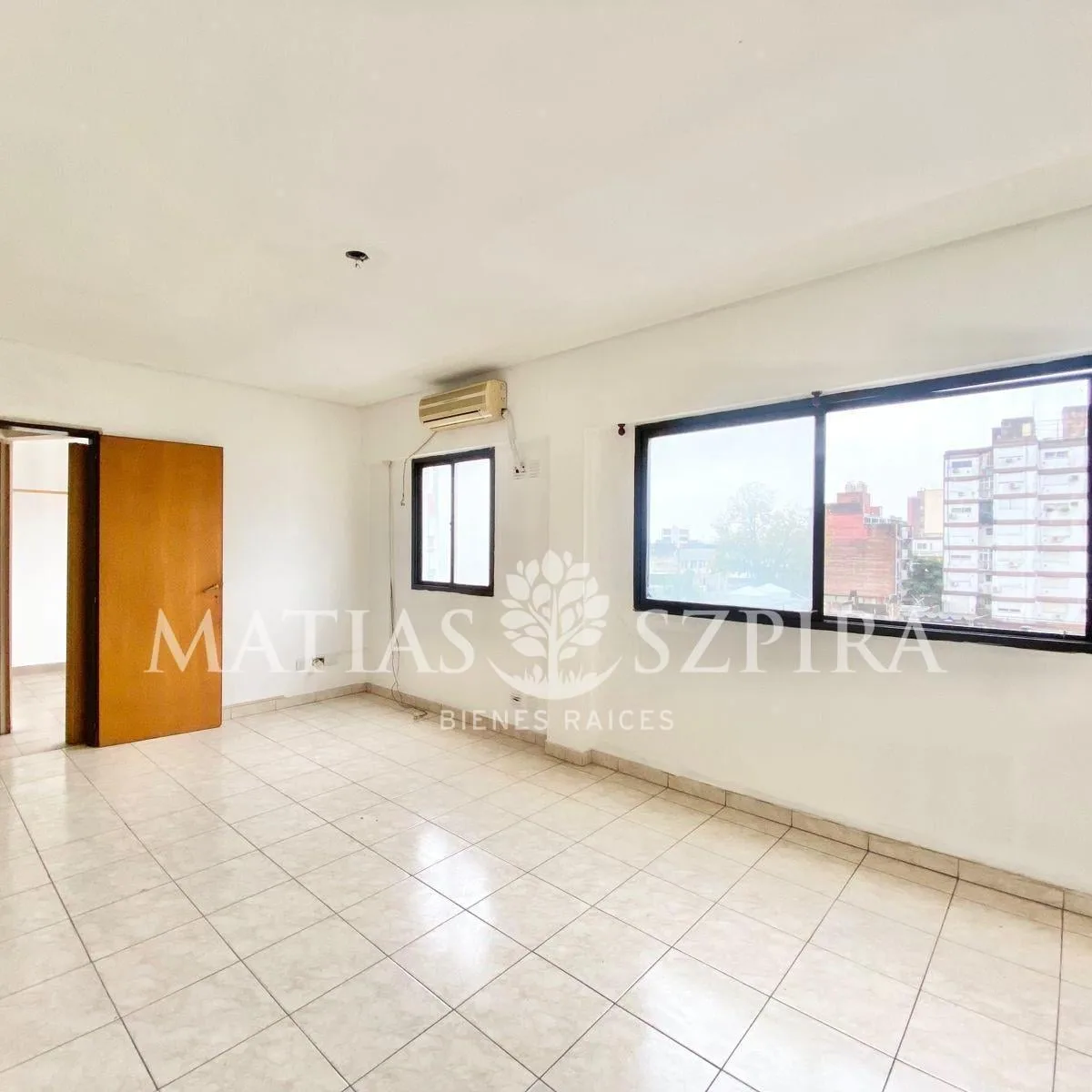 3rd floor, Morón center, AC