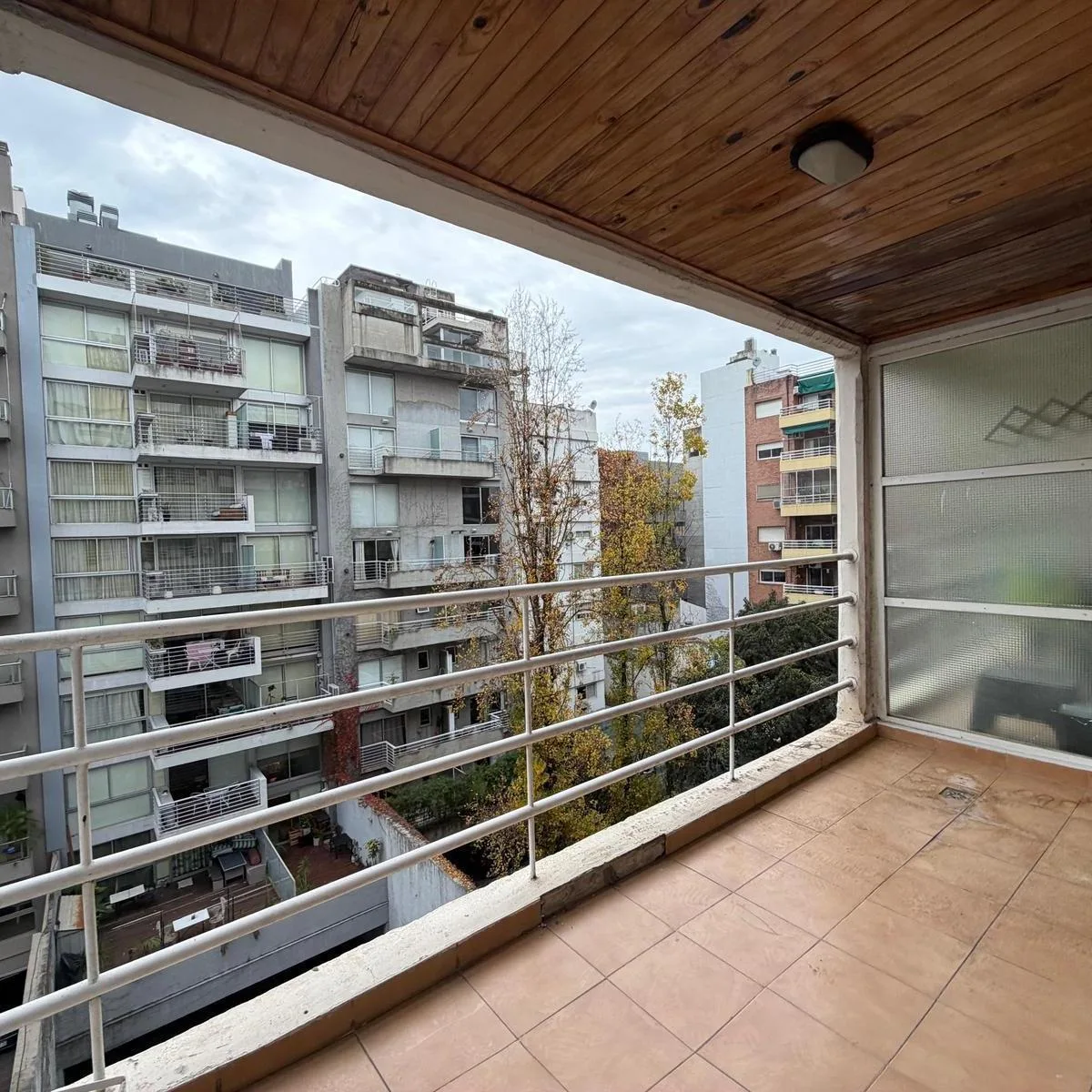 Alquiler Departamento 2 Ambientes con Balcon y Cochera en Palermo Hollywood