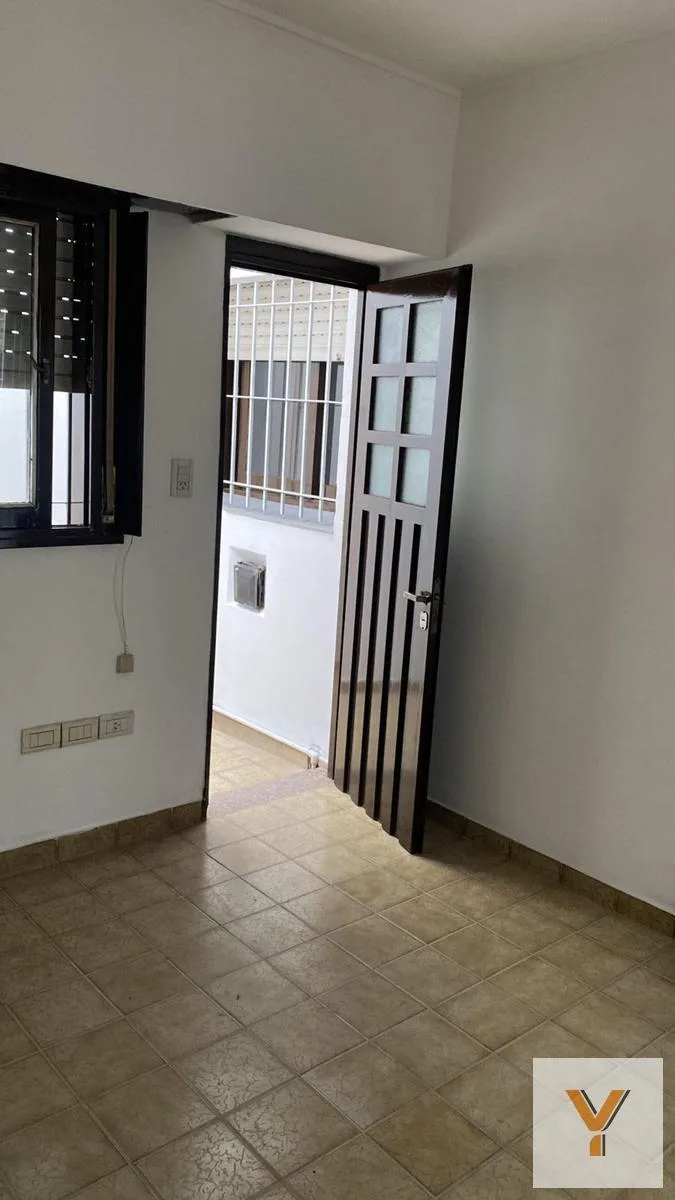 Ground-floor PH with patio