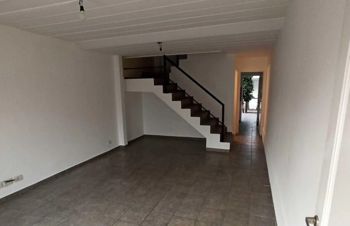 Duplex con patio y pileta