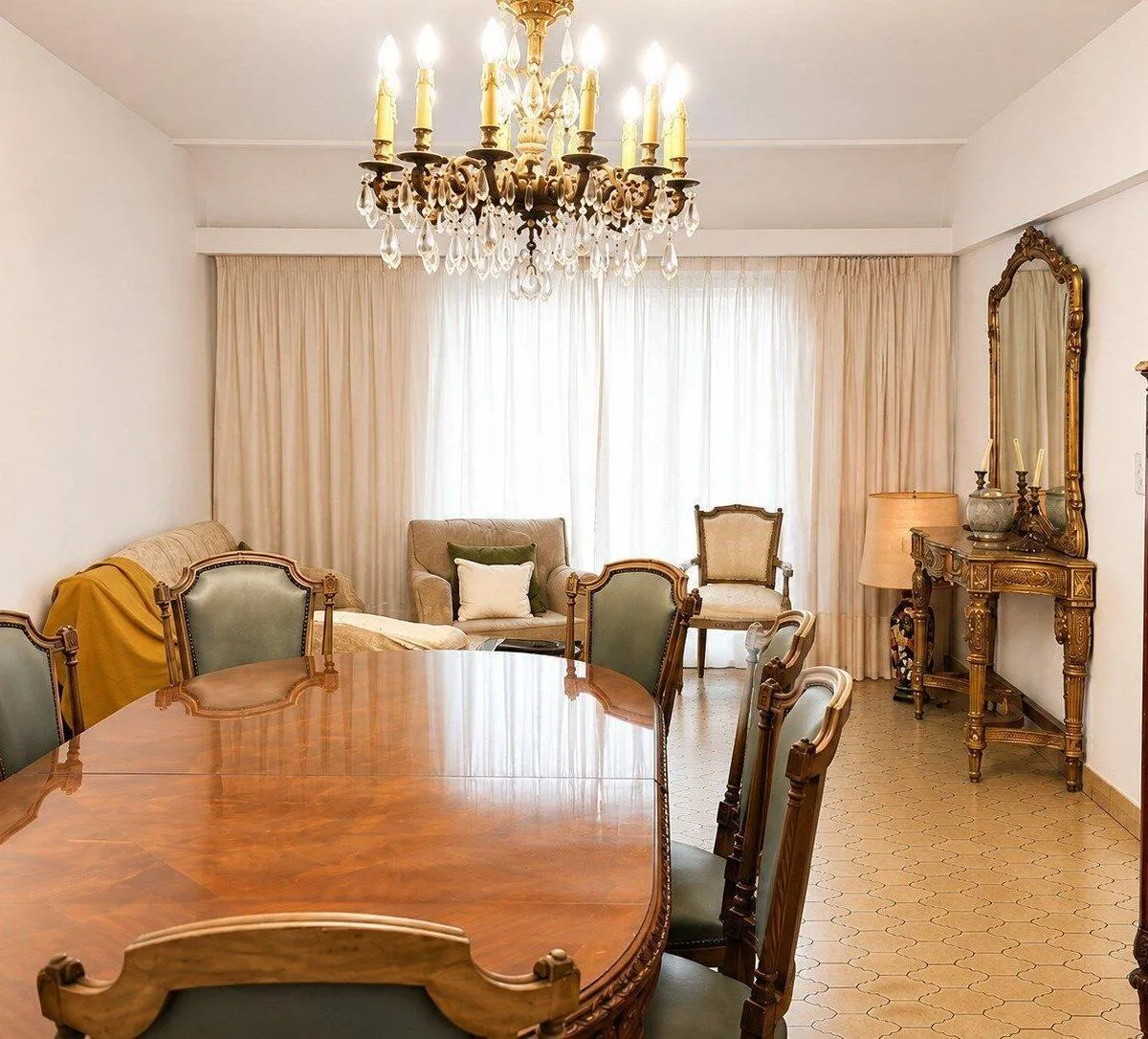 Villa Crespo, Av Corrientes 4800, 5 Amb, 120 m&sup2;, U$s 1.100 + Expensas + Servicios. Contrato Minimo 6