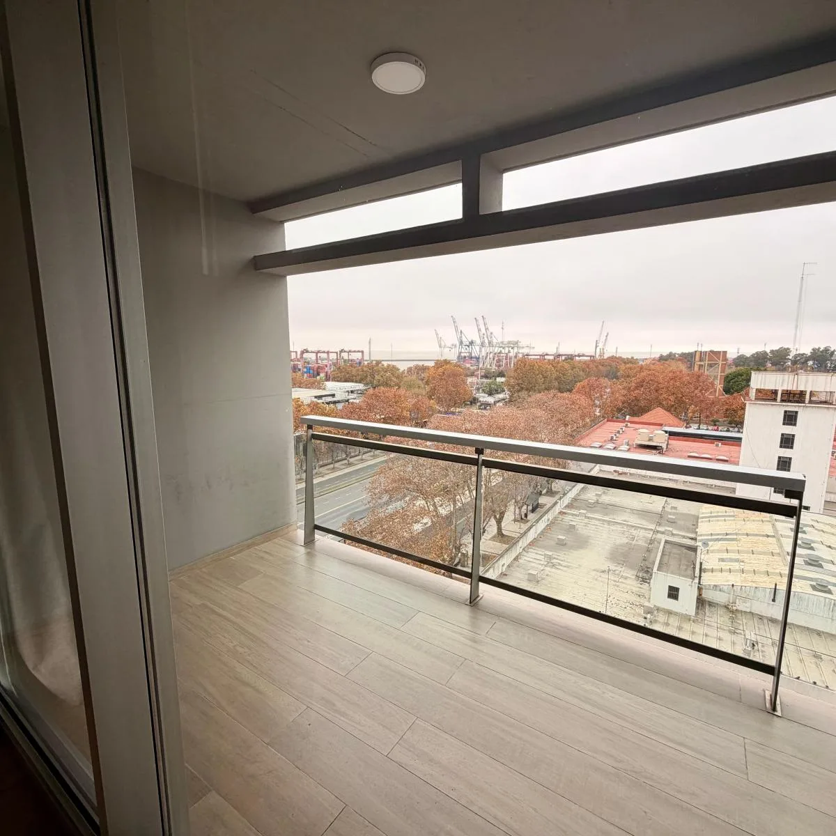 Rear-facing studio, parking and amenities