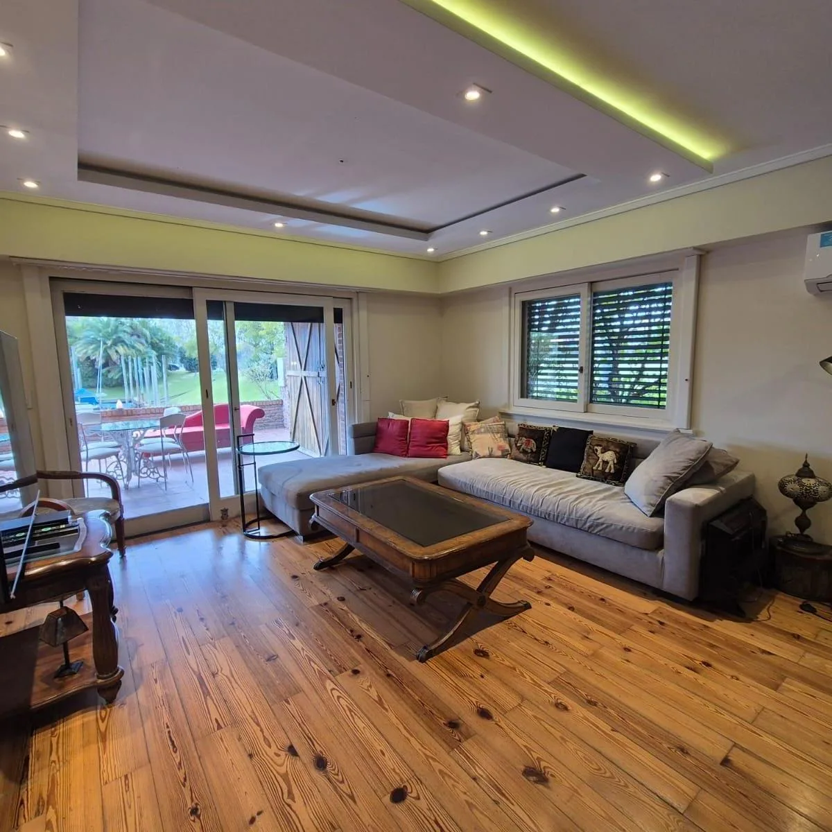 Ground-floor dockside home