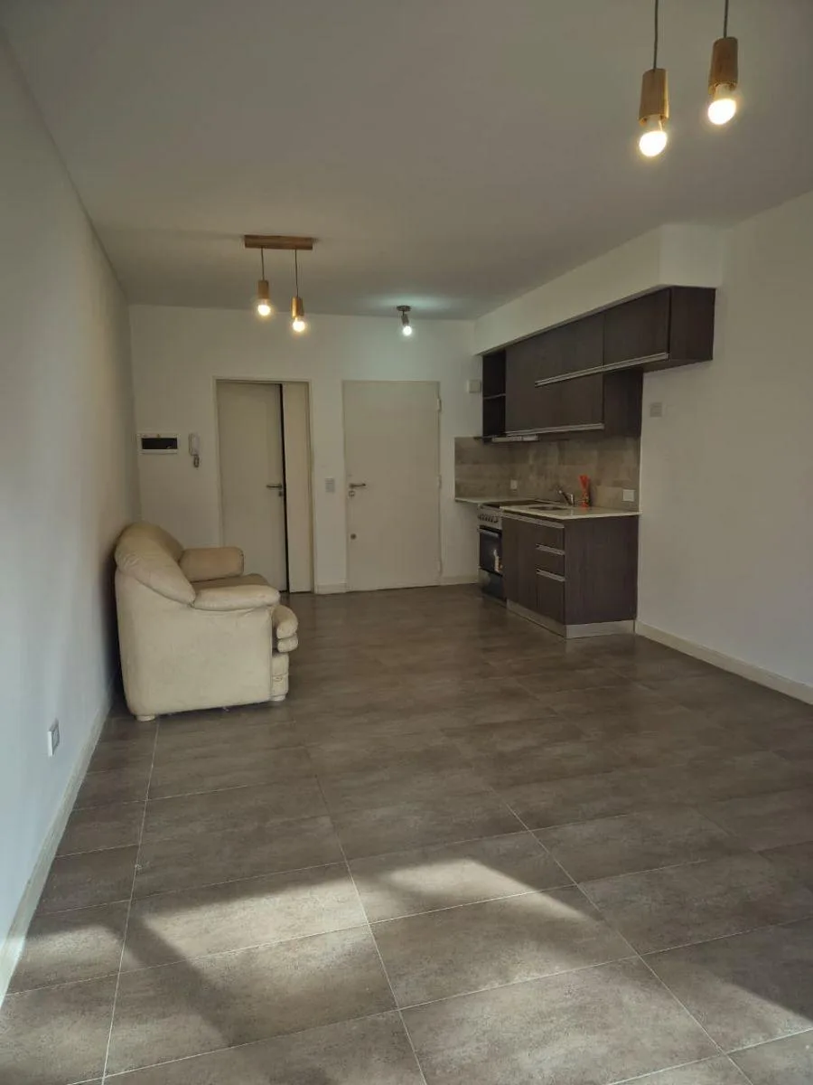 Studio com varanda e piscina