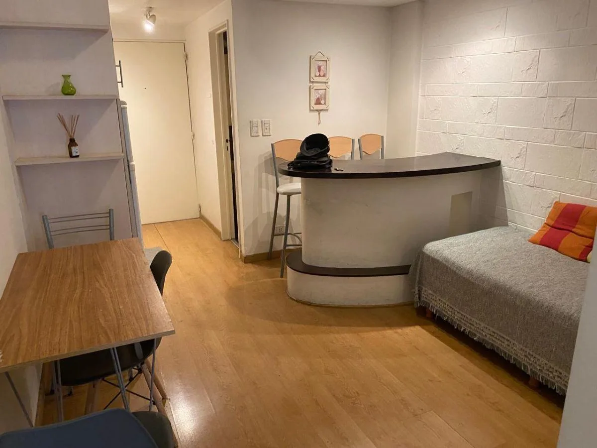 Monoambiente Amoblado con Balcon Ideal Estudiantes en Recoleta!