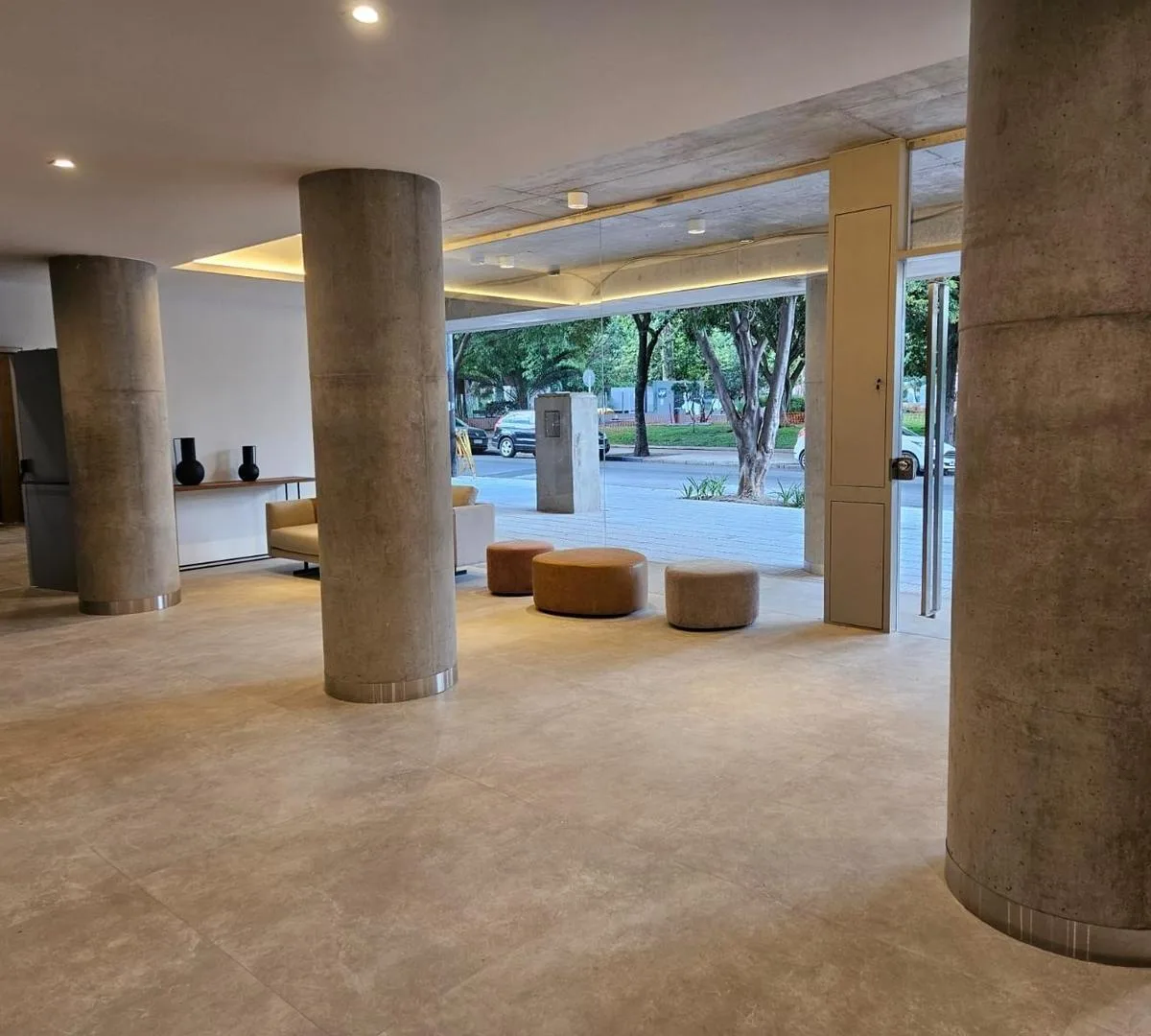 4th floor with balcony and parking