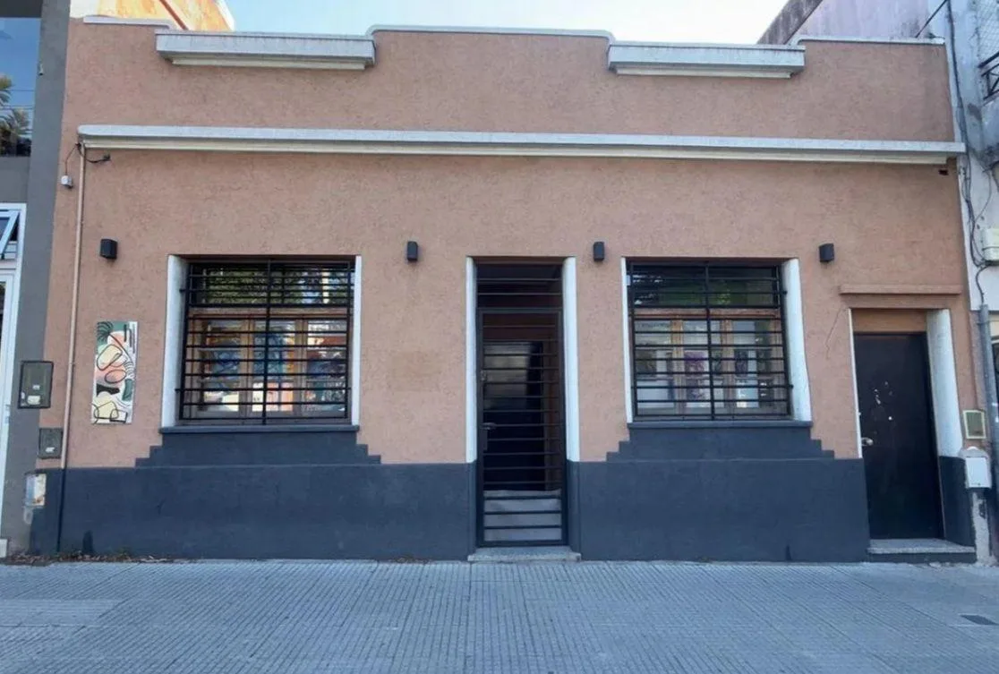 4-room house, patio and 3 baths