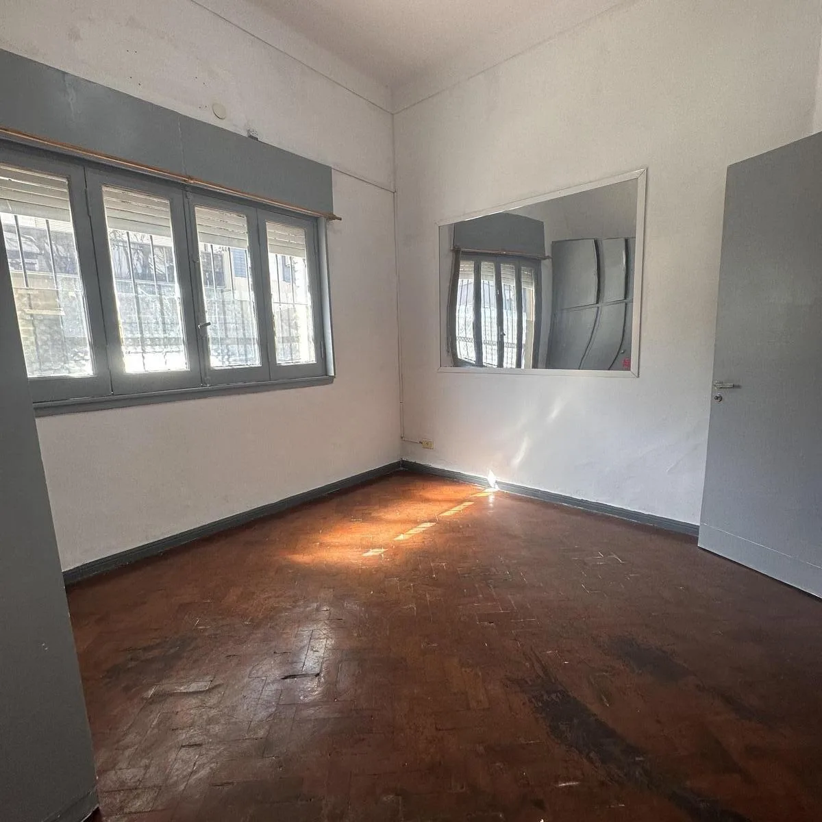 Belgrano: PH Dos Ambientes con Patio, - Vidal 2424