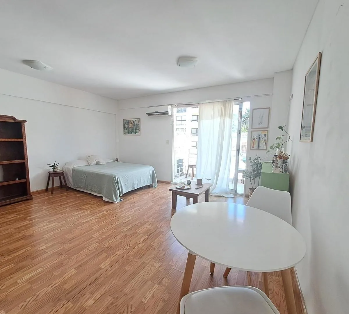 Alquiler Departamento Monoambiente con Balcón