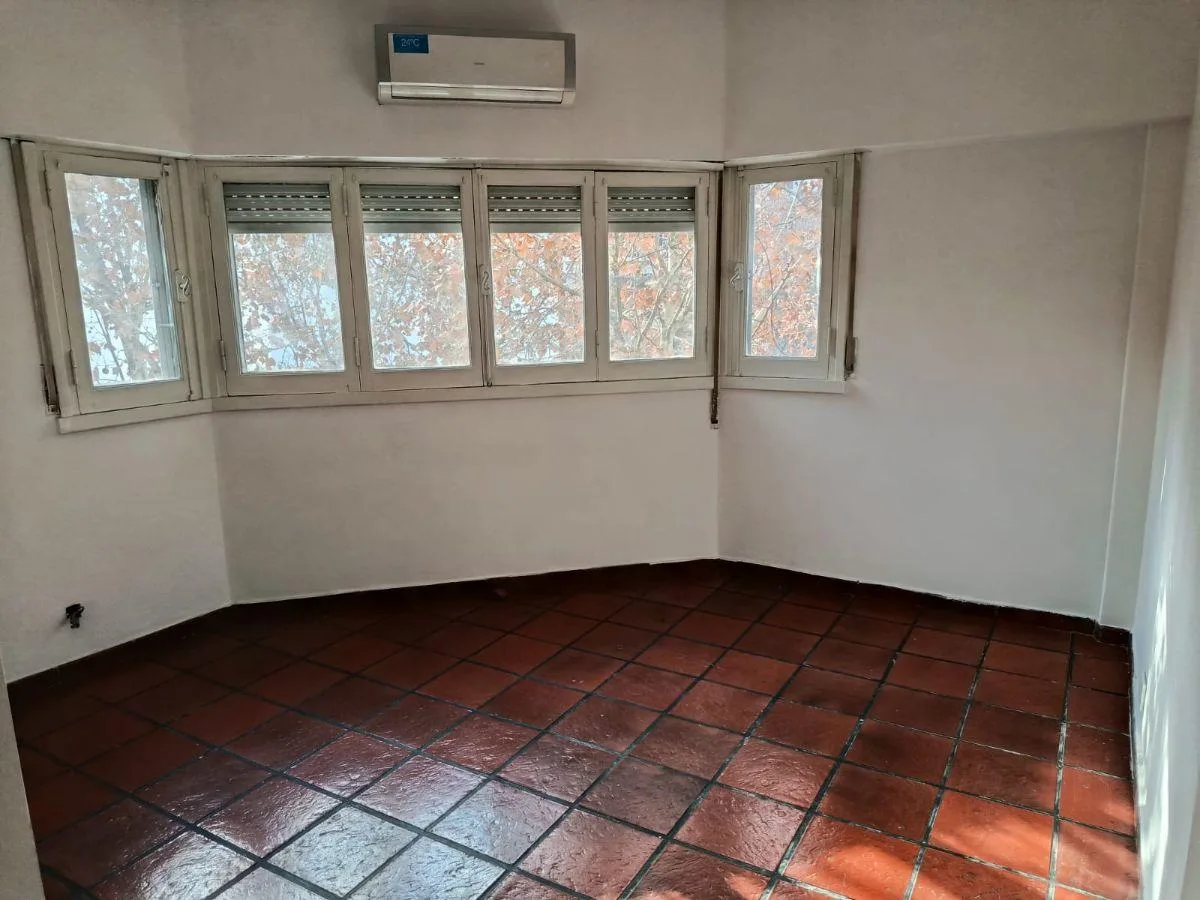 Muy Lindo Semipiso Frente a La Plaza Almagro