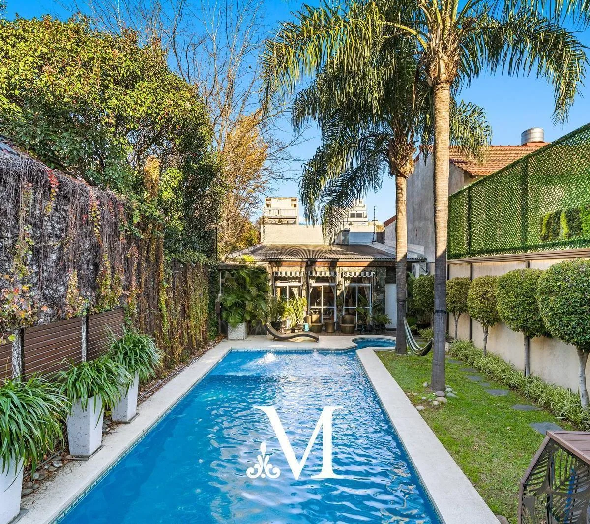 Increible Casa en Saavedra 7 Amb - 500 m&sup2; con Jardin y Pileta