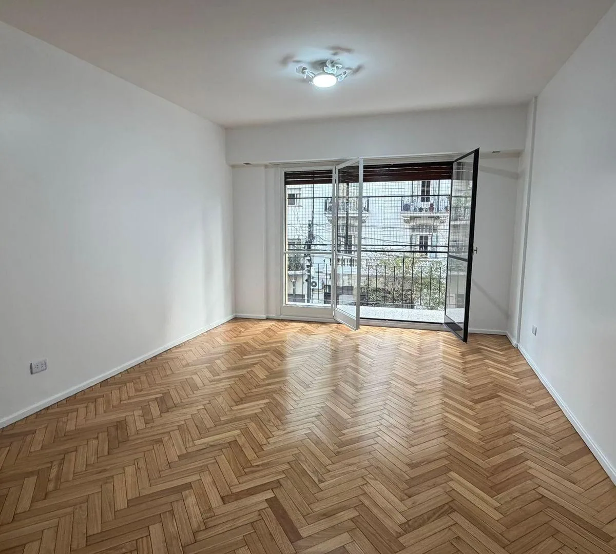 3 ambientes con balcón