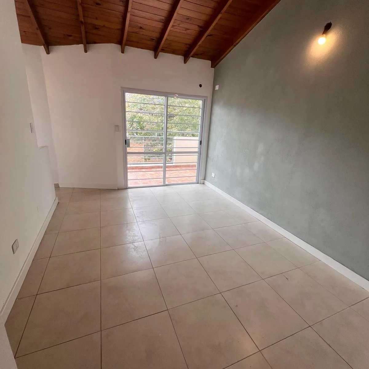 PH Dos Ambientes con Balcón Terraza - Munro - Sin Expensas