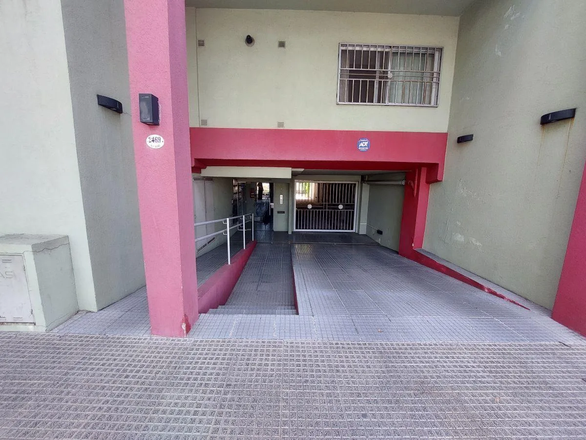 Duplex 2BR, balcony