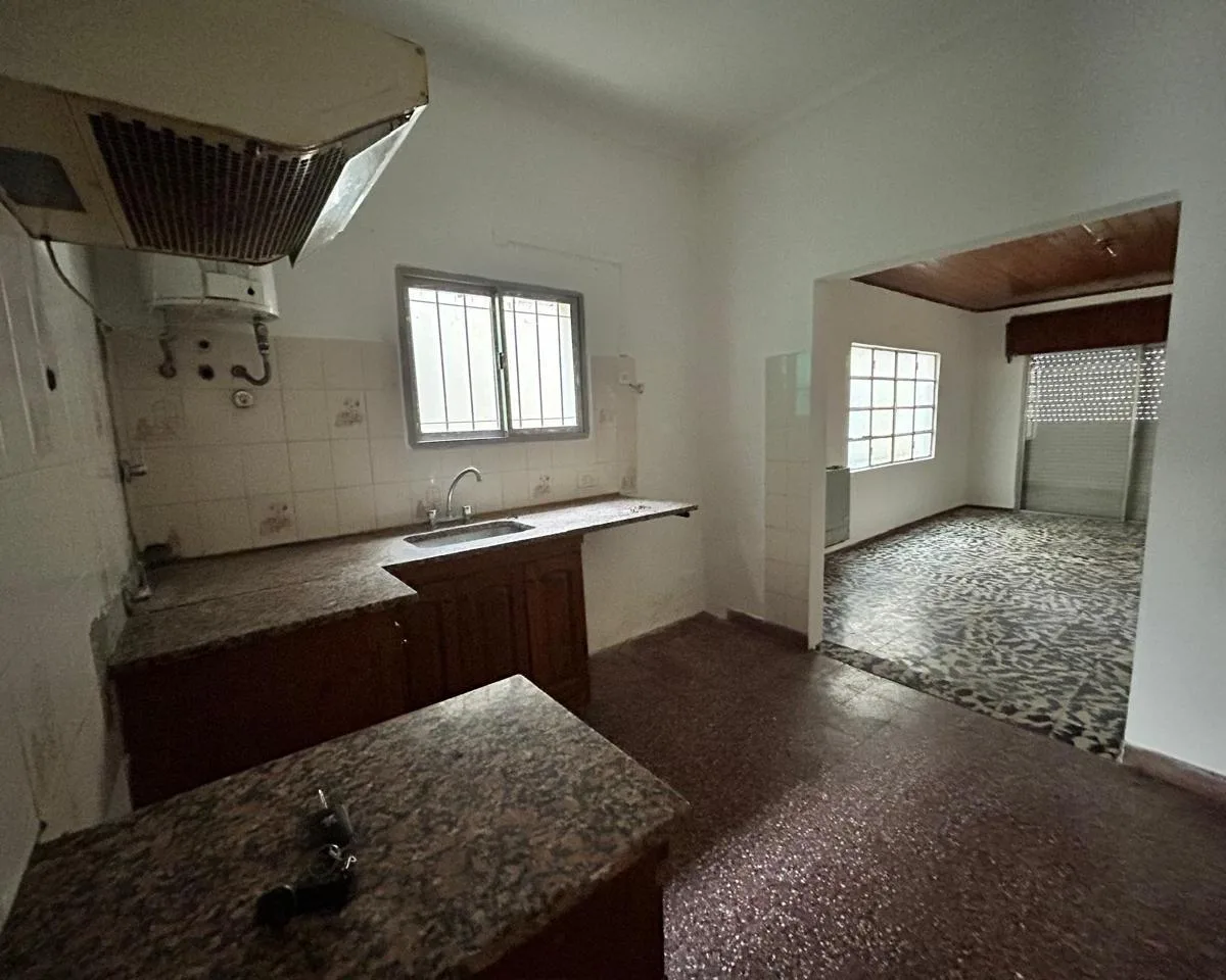4-room house with garden and pool