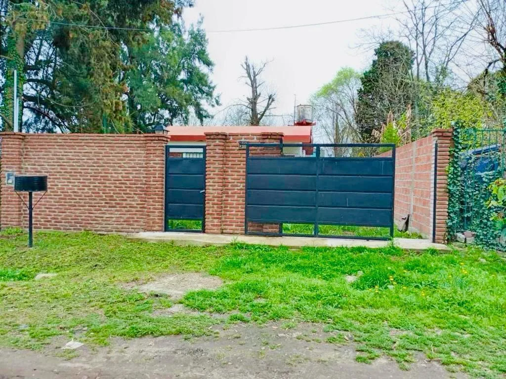 Casa 2 dorm, jardim