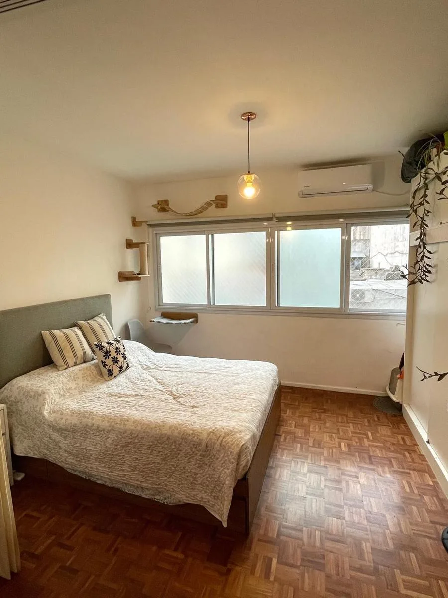 Monoambiente Divisible en Excelente Estado – Sarmiento Al 1600 – Alquiler $450.000