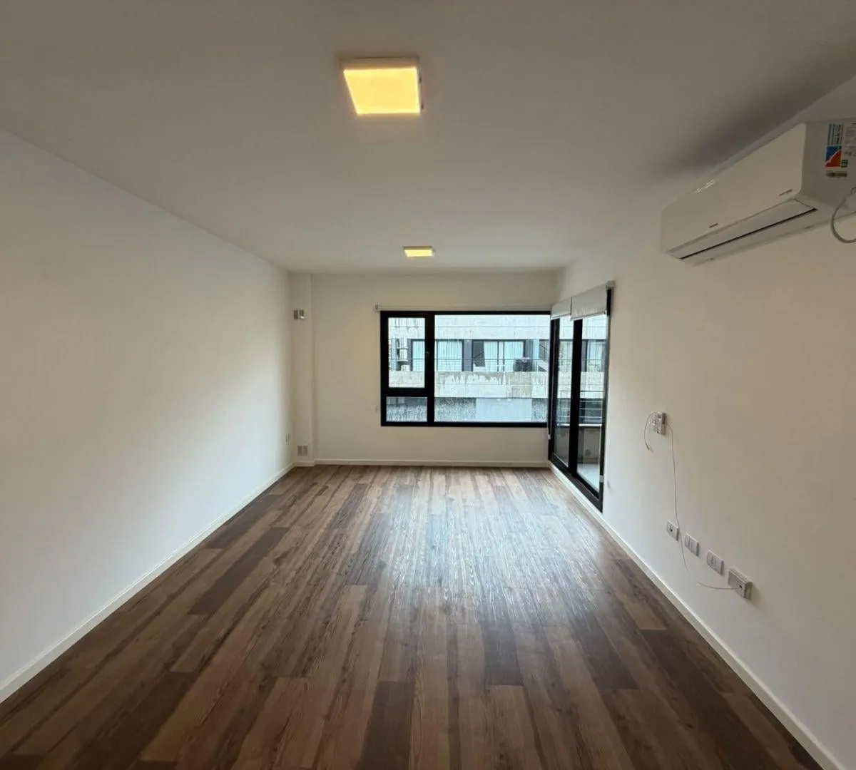 2-room apartment with parking and balcony