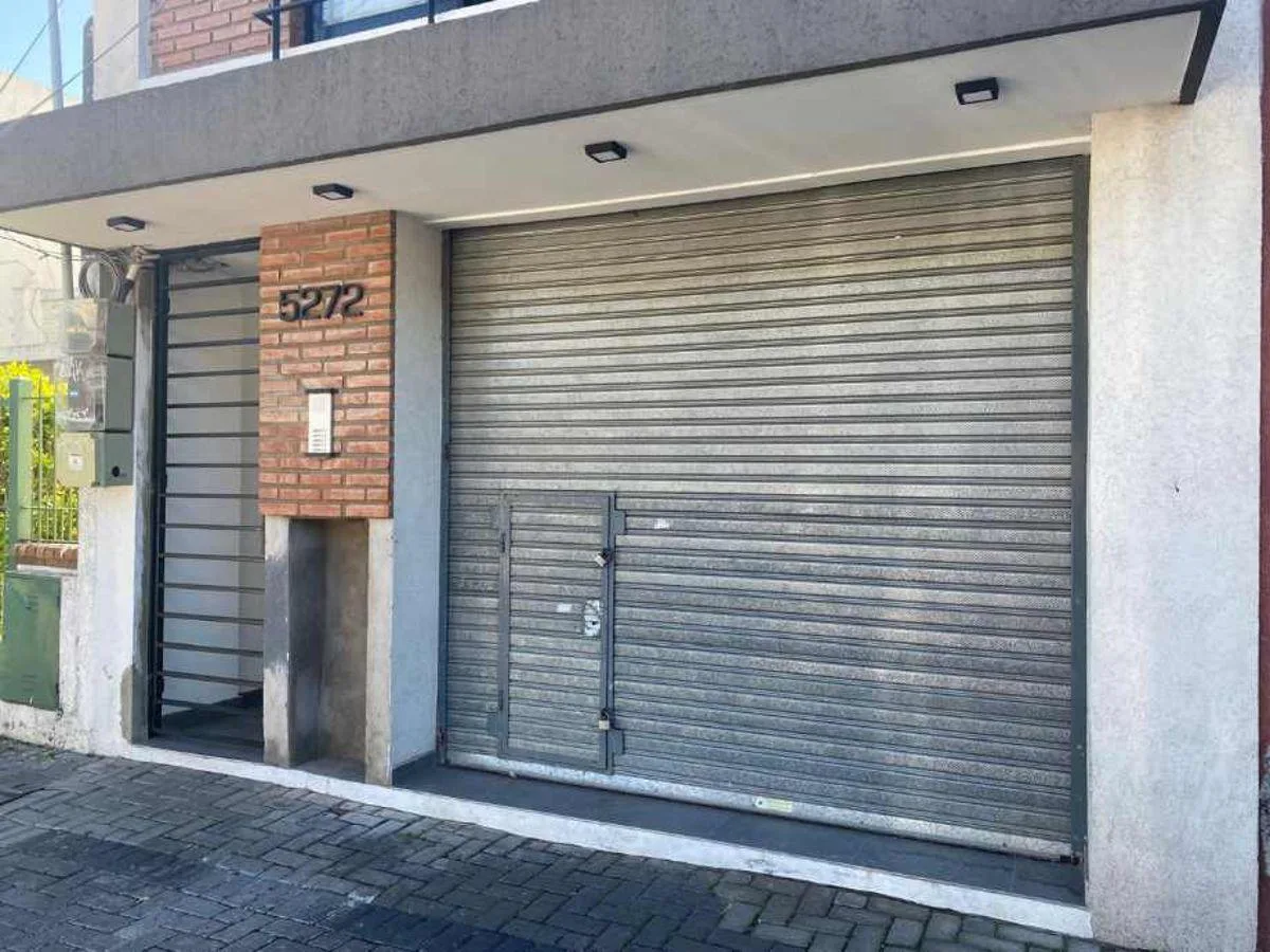 Loja 38 m², vitrine na rua