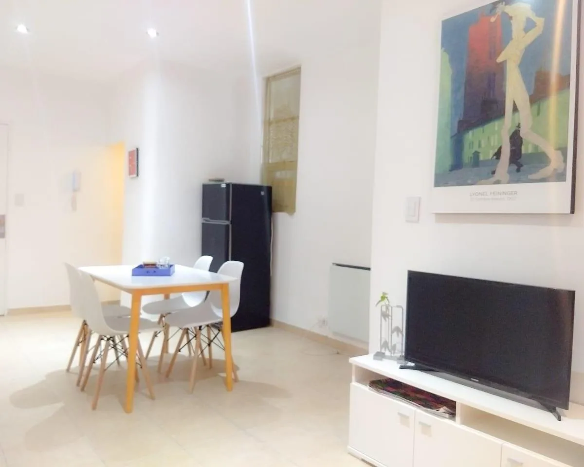 Temporal de 2 Amb. Equipado de 44 m&sup2;, Para 2 Pers./ Al Frente en Recoleta!