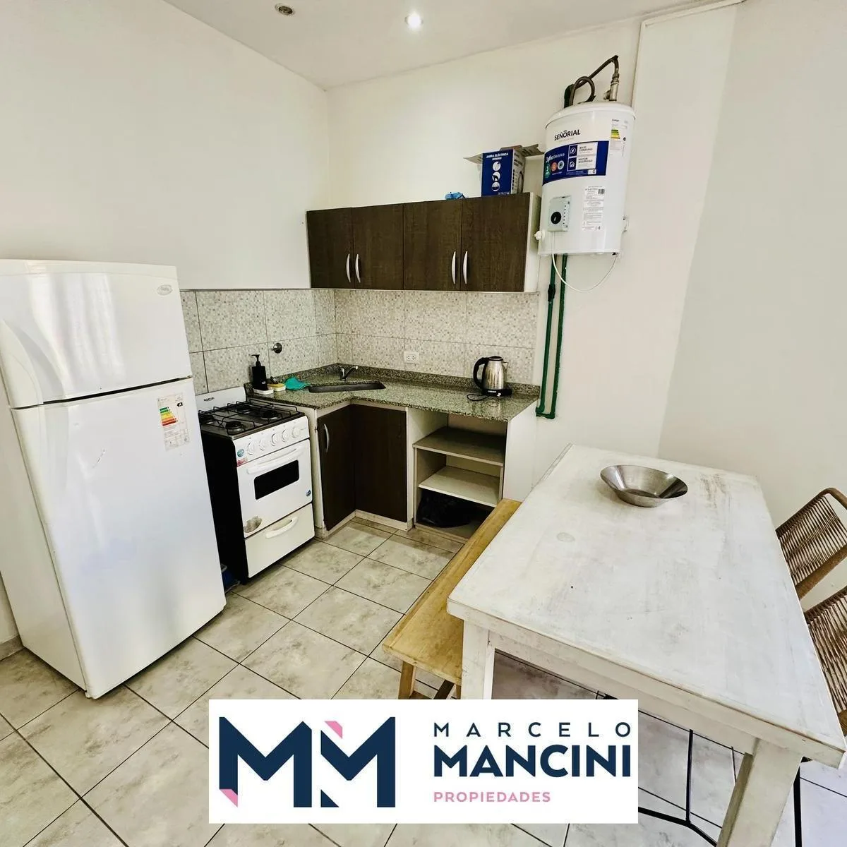 1 bedroom, patio, gas kitchen