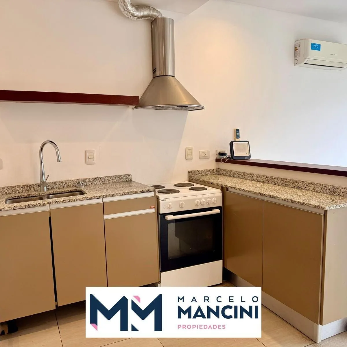 2-room apartment with balcony and parking