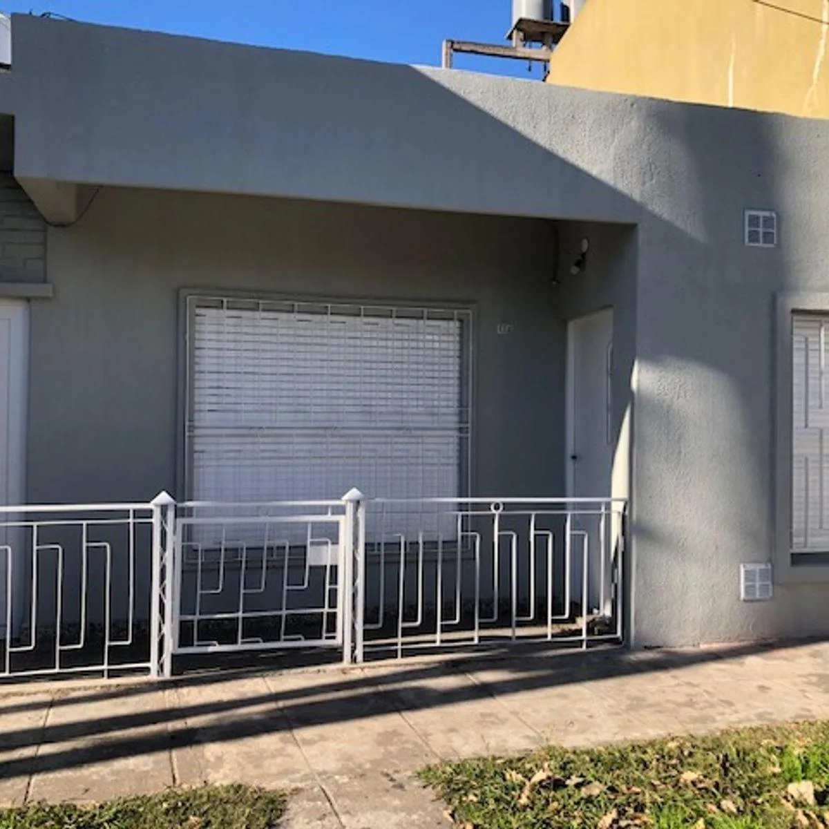 Planta baja con patio y parrilla