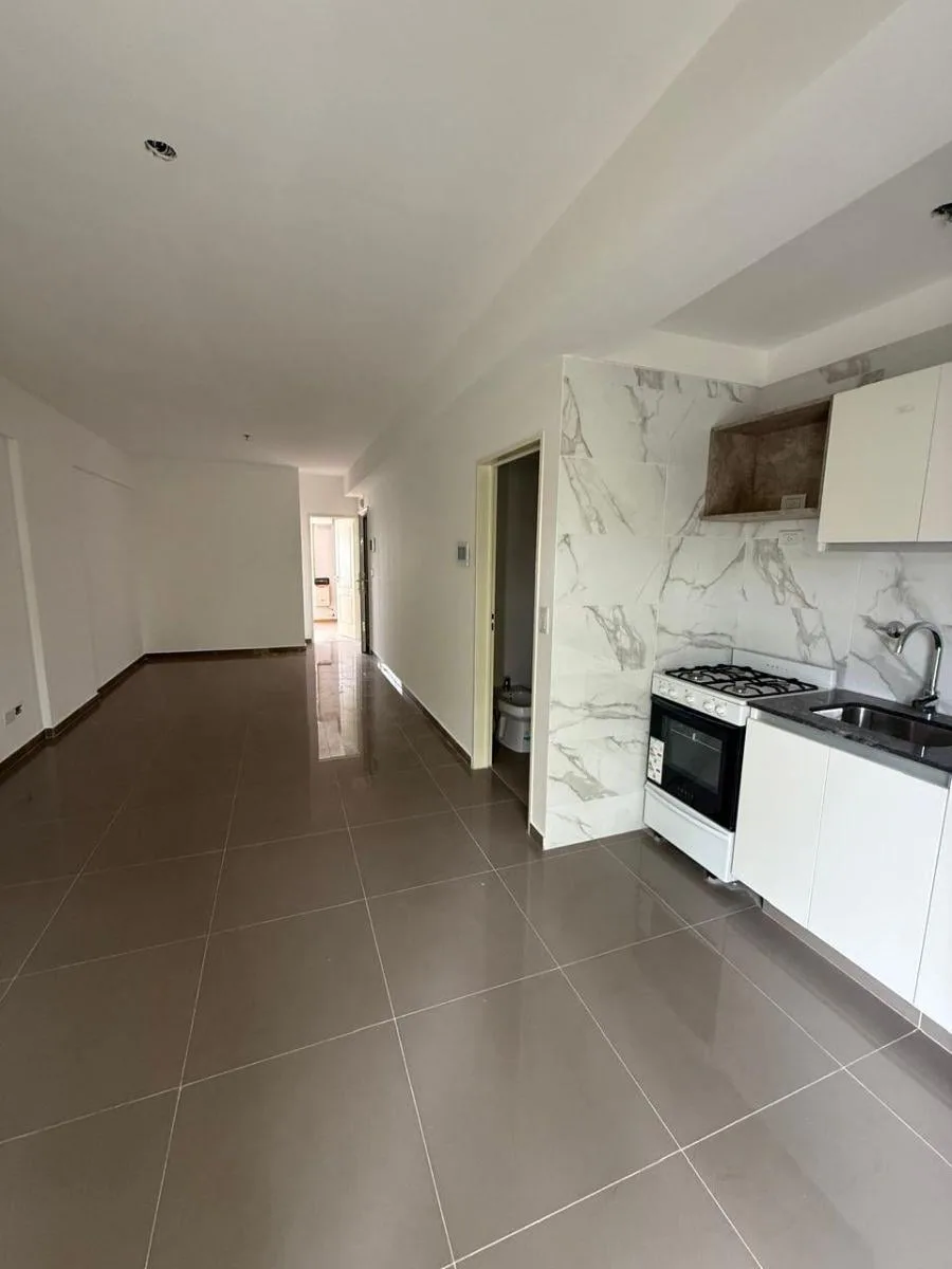 2 Amb Semi Piso a Estrenar - Frente - Balcon - Living Com Amplio. Portero Visor