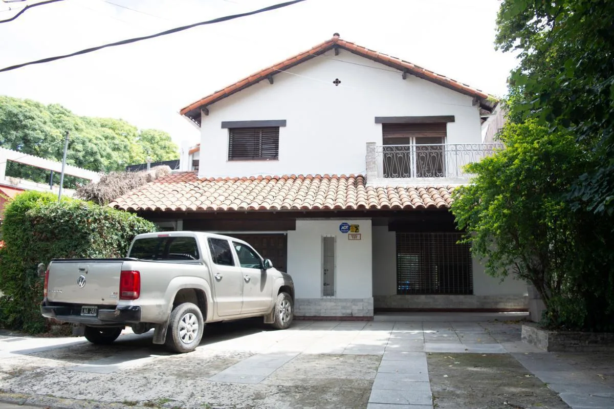 Casa de 5 Ambientes en Alquiler en Acassuso