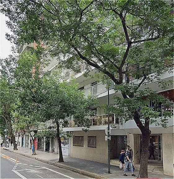 2 ambientes con balcón francés