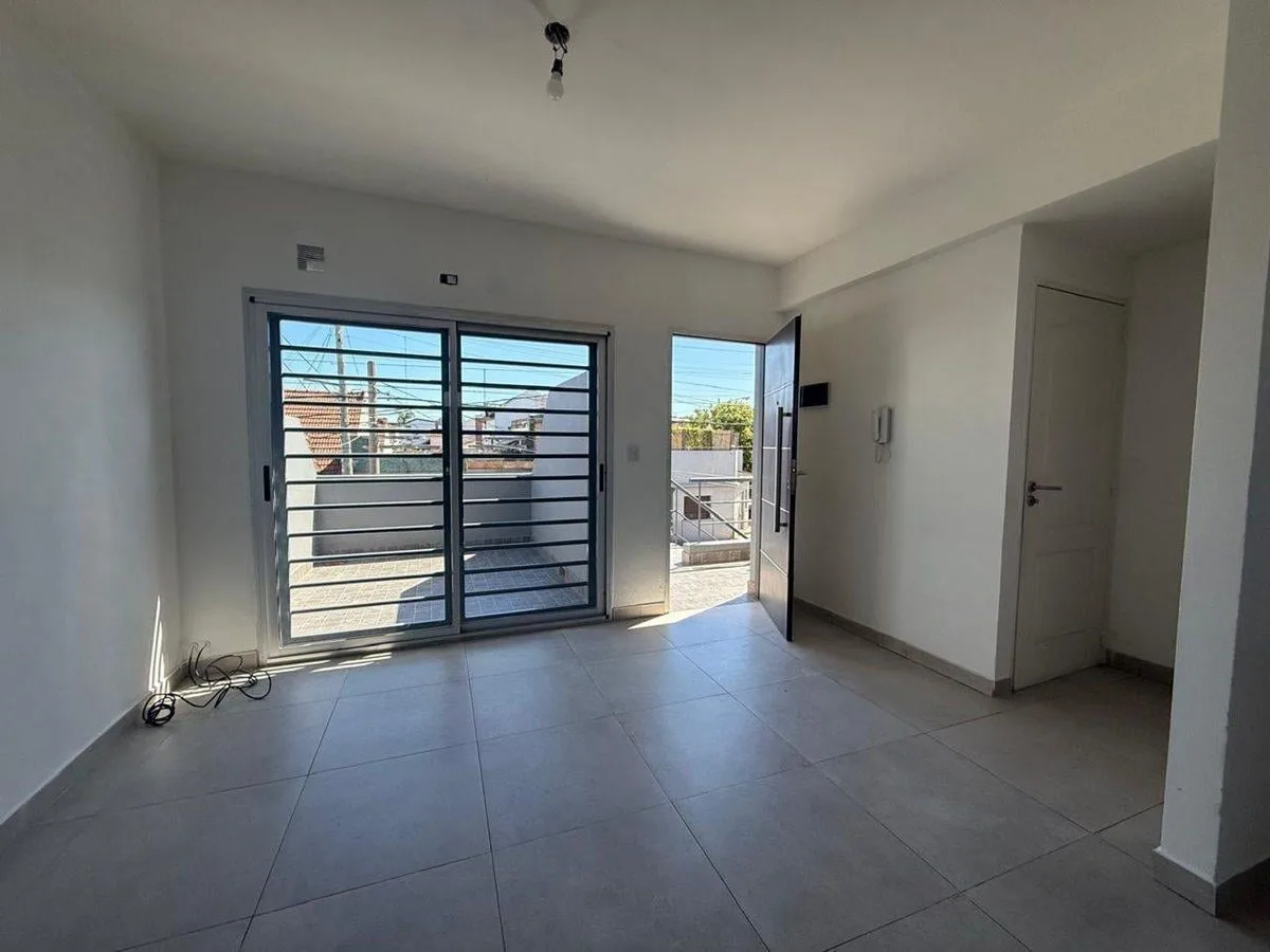 Departamento 3 Ambientes Balcon Aterrazado Lavader