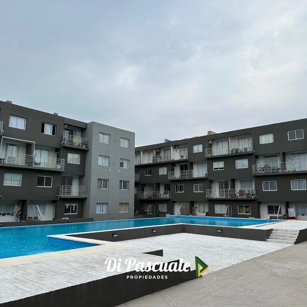 2BR with balcony, pool and SUM