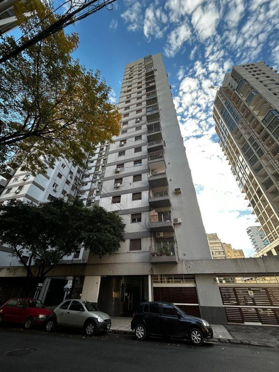High floor, 2BR, Palermo