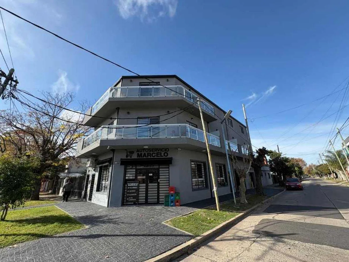 Moderno Departamento de 2 Ambientes y Medio en Dúplex - Excelente Estado