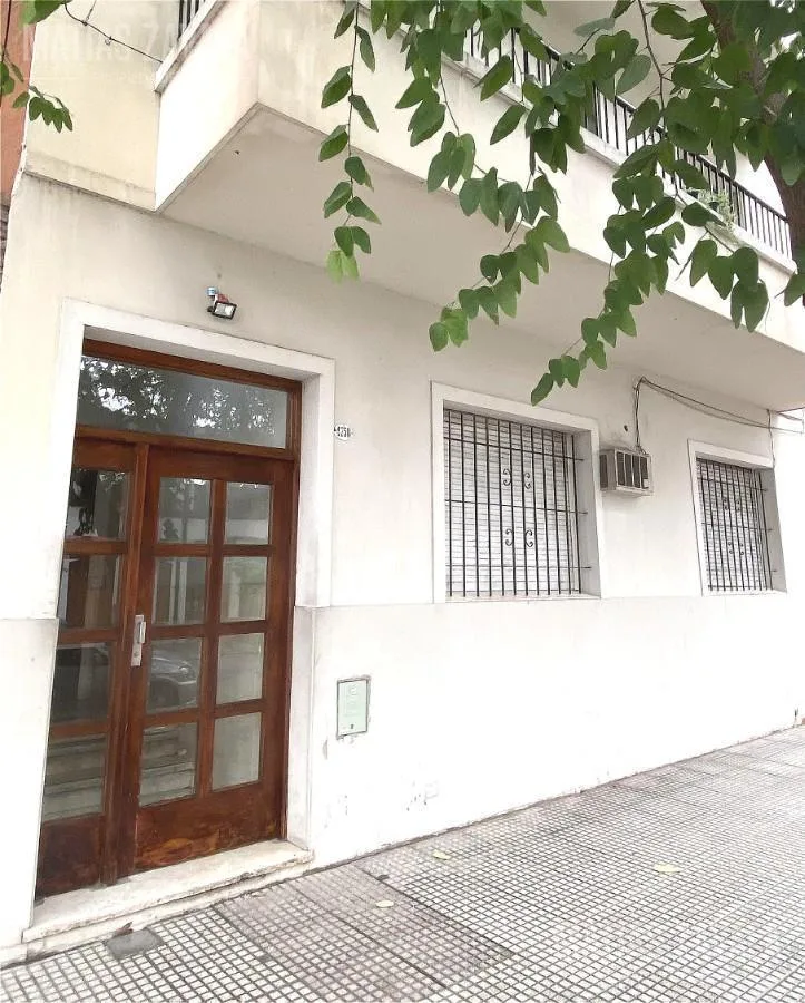 Depto 3 Amb - Bajas Expensas (1er Piso X Escalera) Recien Pintado - Floresta Norte