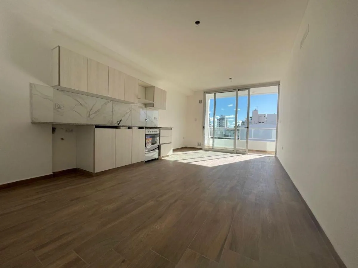 Monoambiente en Alquiler 40 11 y 12
