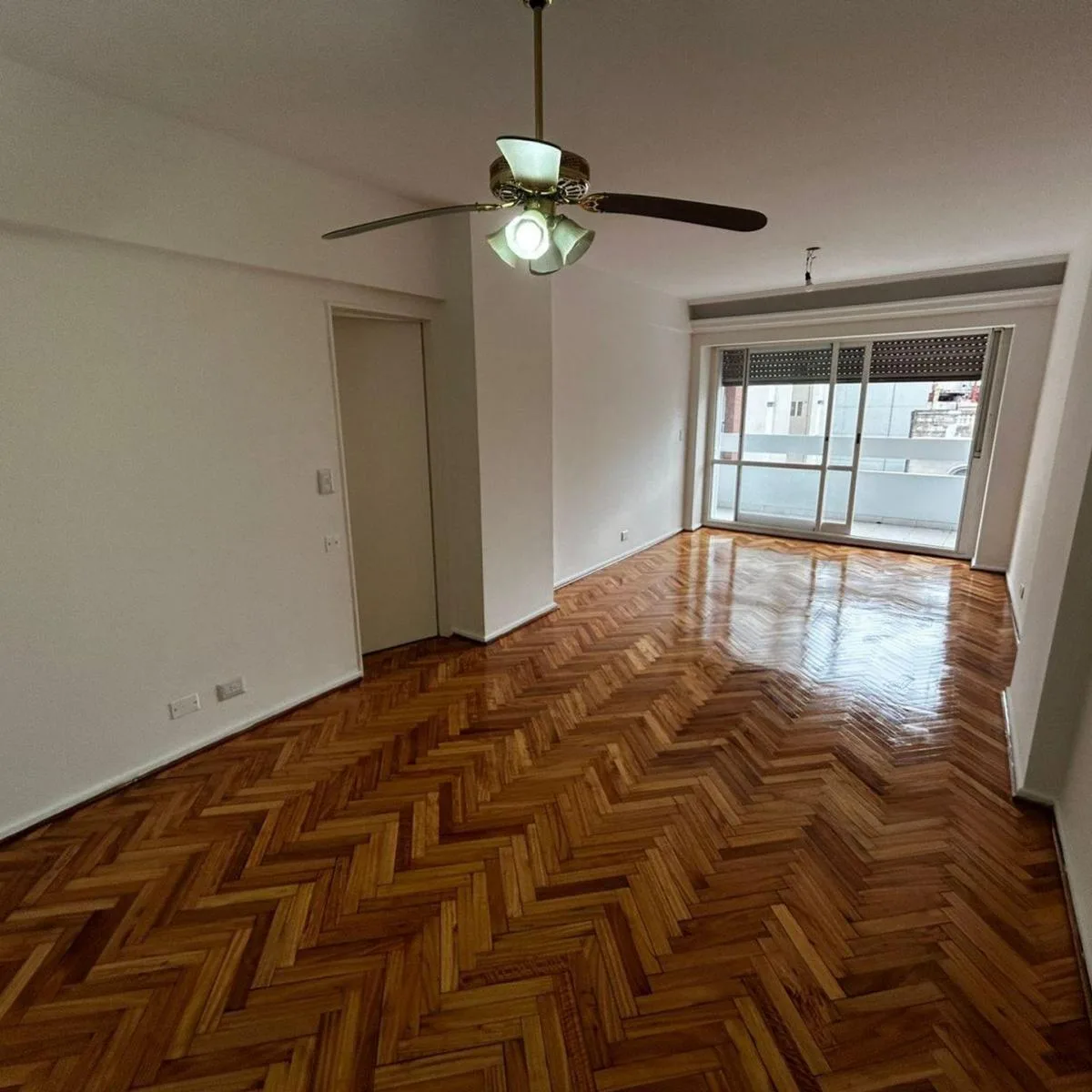 Alquiler Departamento 5 Amb. Recoleta C/cochera