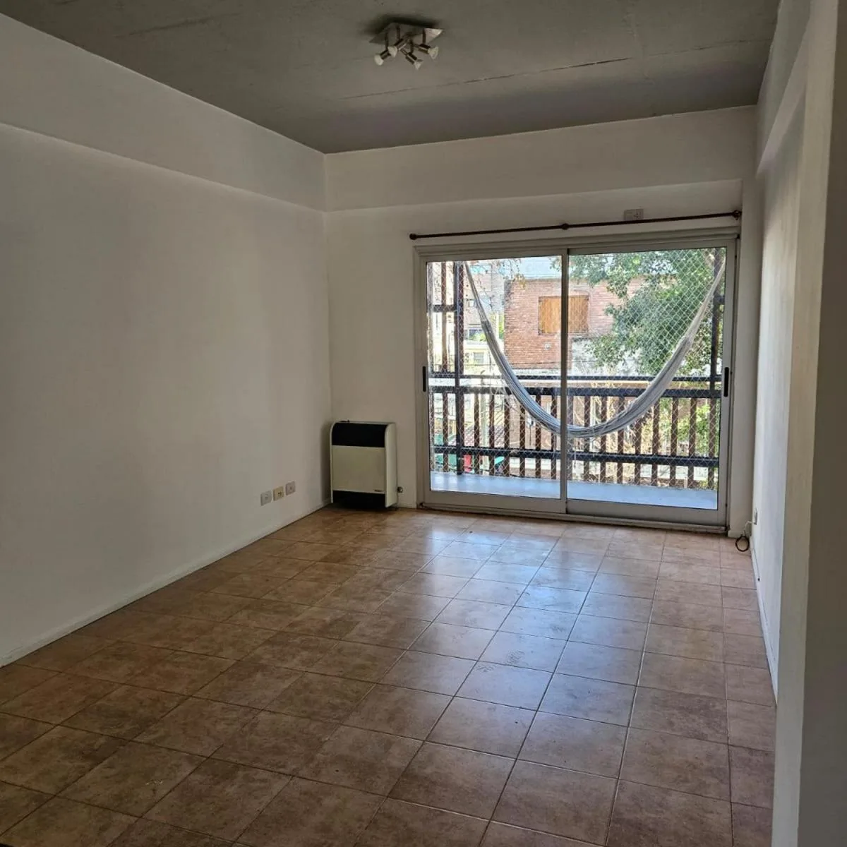 2-room apartment with parking and balcony