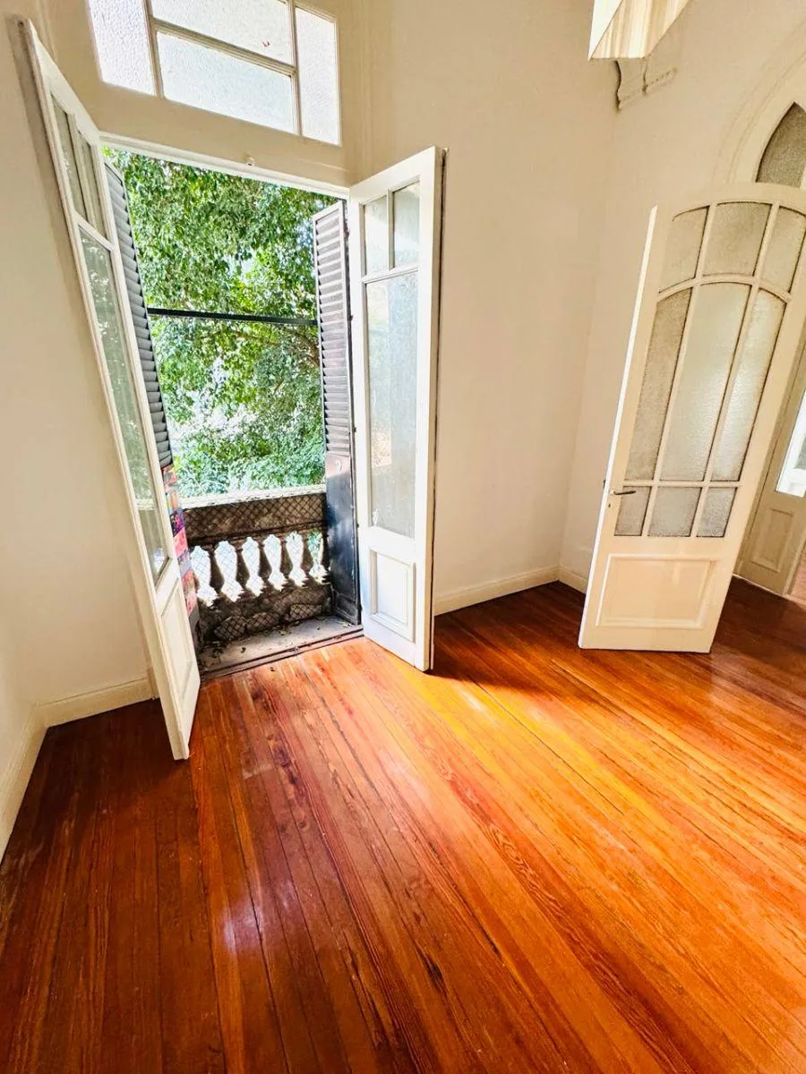 4 rooms, double height and balcony