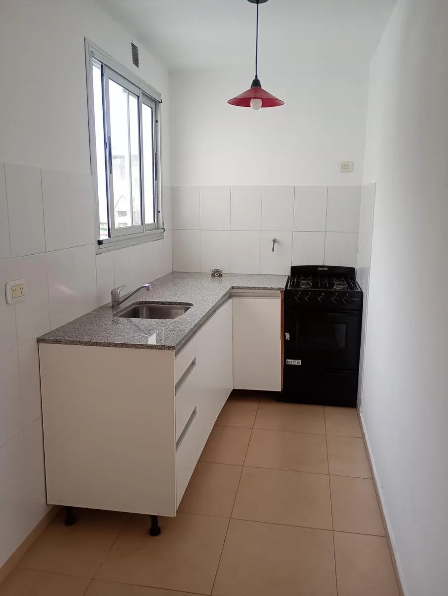 Walk-up 2nd floor, 36 m²