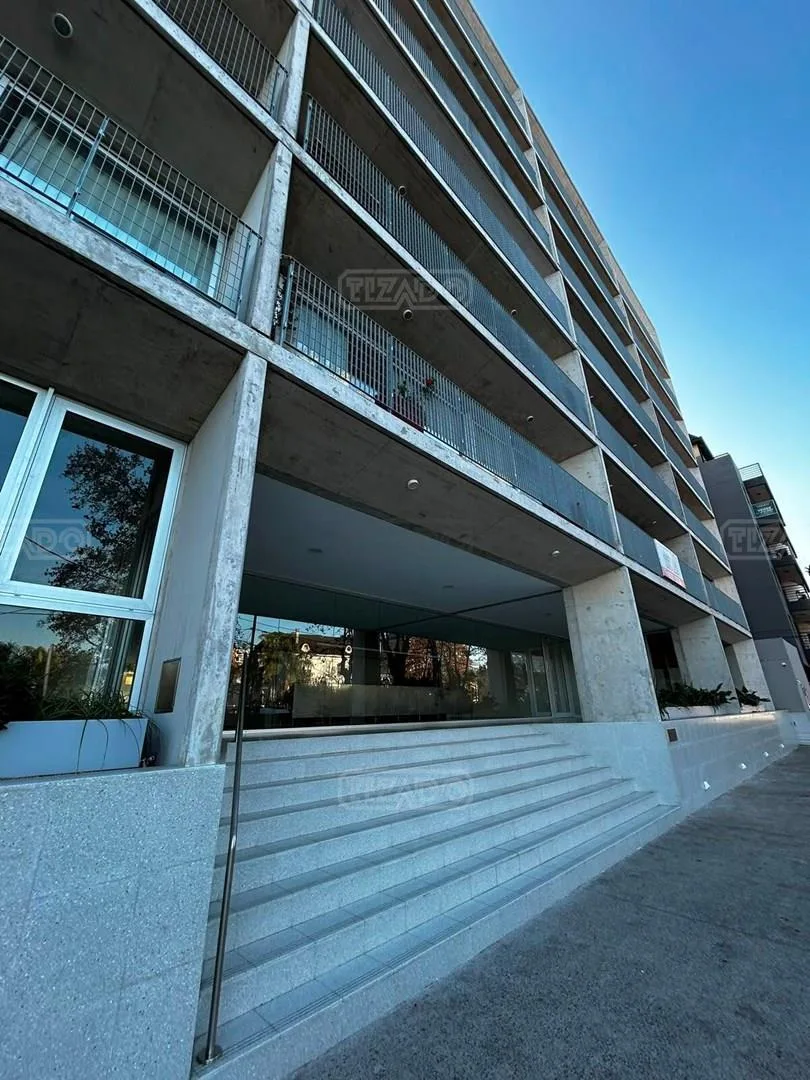 2 ambientes con balcón