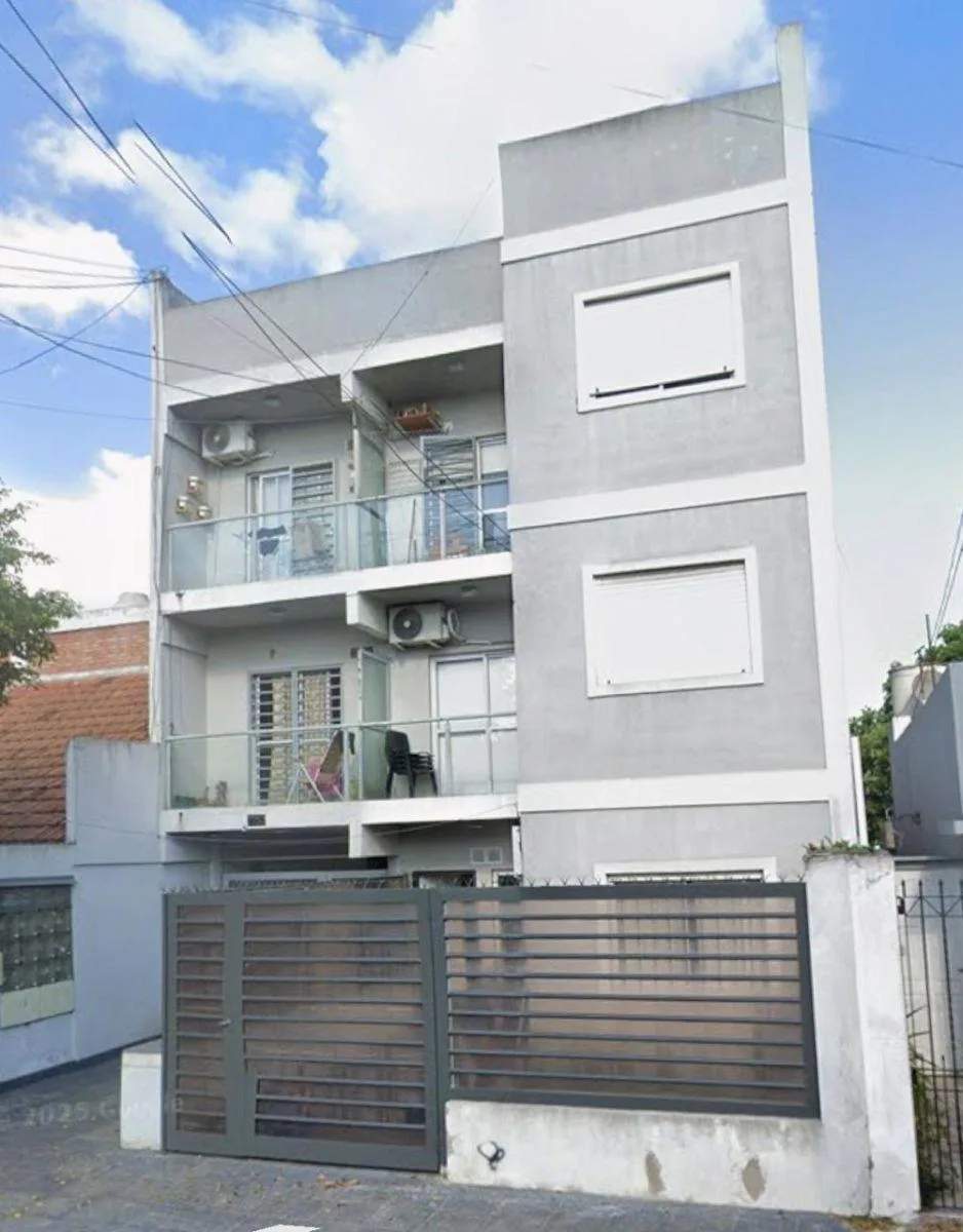 Alquiler - Dpto de 2 Amb. C/balcon - Villa Luzuriaga